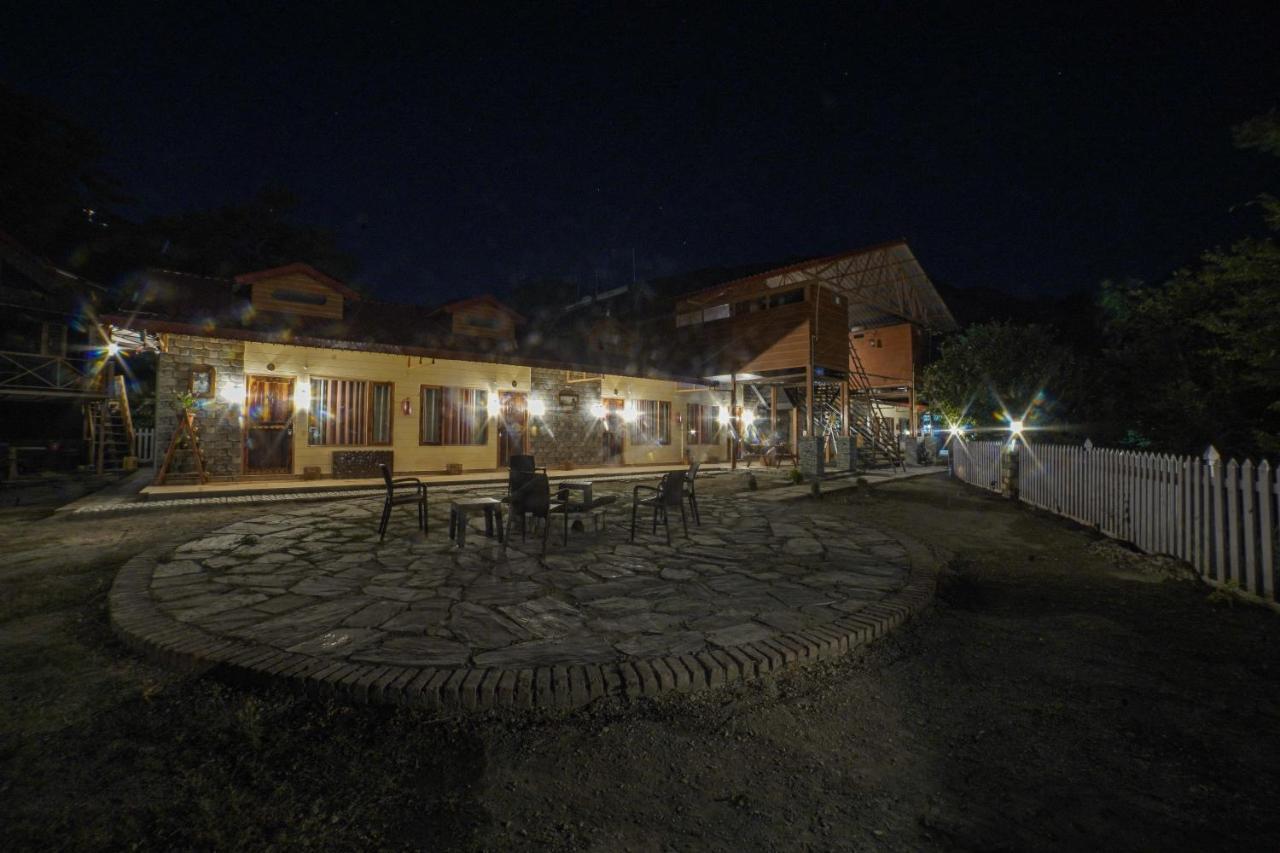 تشاكراتا Tiger Fall Eco Resort المظهر الخارجي الصورة